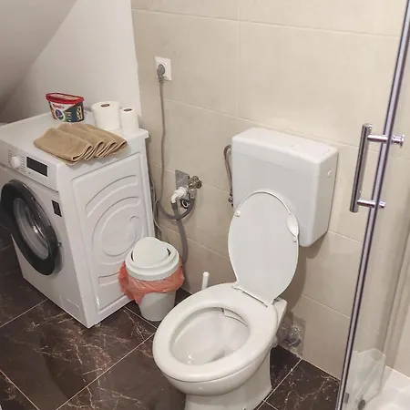 2 Bedroom In Okrug Gornji Trogir